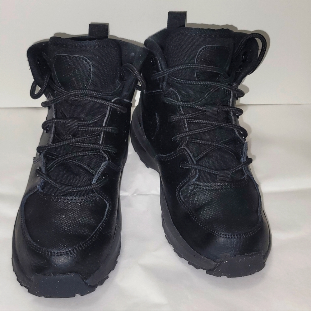 Nike ACG Boots size 1